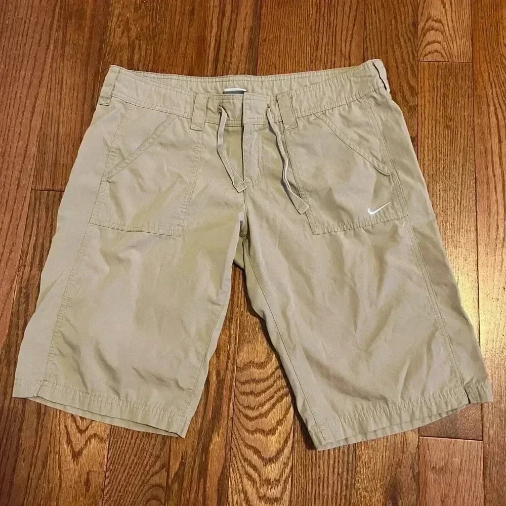 Nike Shorts Sz M((10-12)